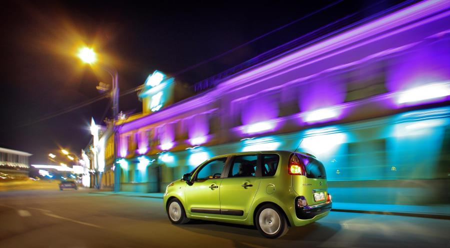  Citroen C3 Picasso 2009 года  (фото 103 из 242)